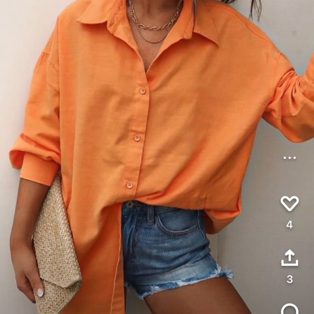 ISO button up shirts with trendy colors that I can buy in a bundle in S or M